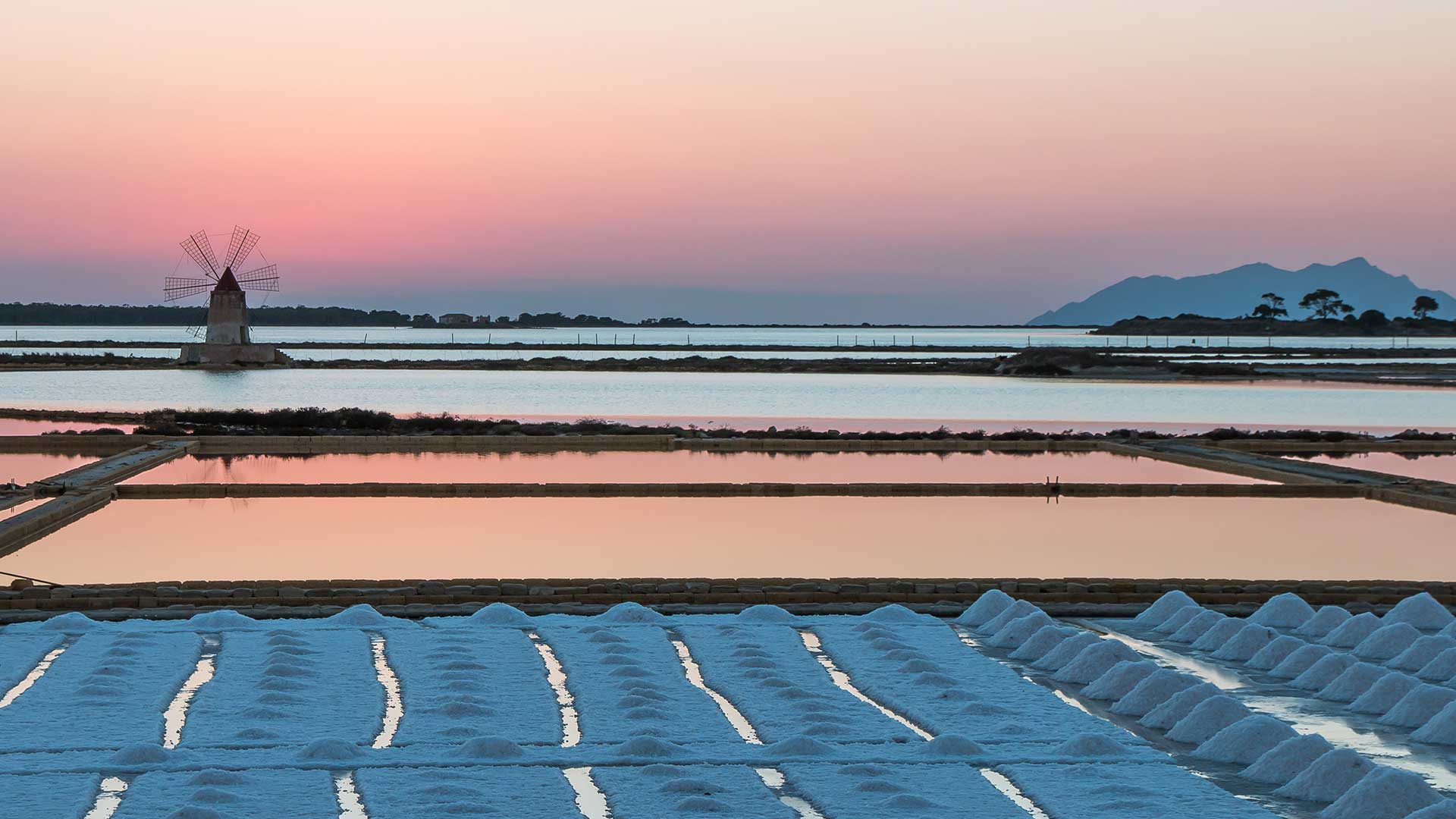 Die Stadt des Weins, der barocken Kirchen und der atemberaubenden Sonnenuntergänge. - Marsala